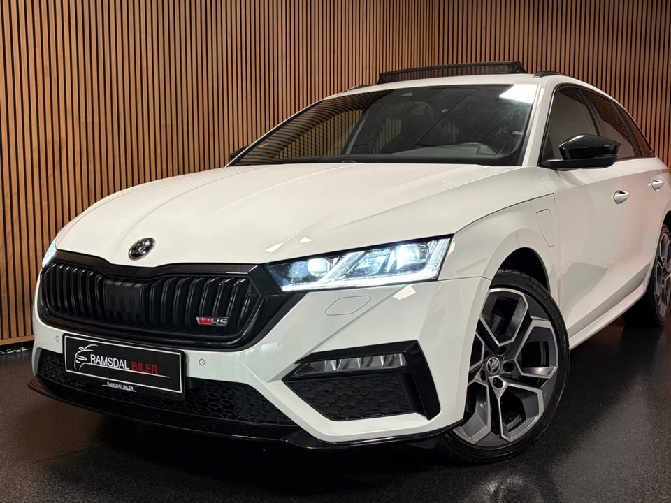 Skoda Octavia 1,4 TSi iV RS Combi DSG 5d