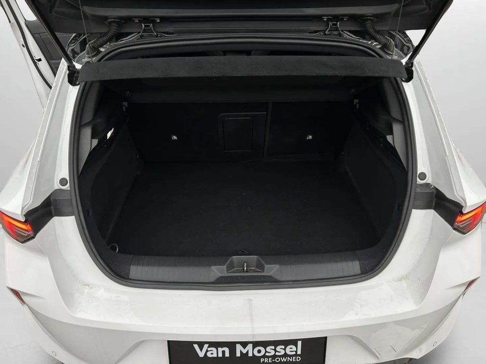 Opel Astra-e 54 Ultimate 5d