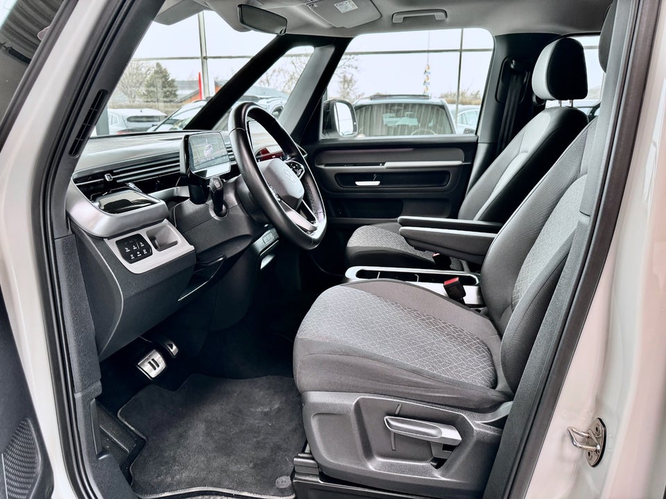 VW ID.Buzz 77 Pro SWB 5d