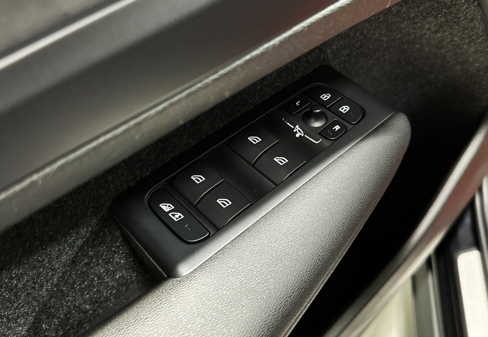 Volvo XC40 P6 ReCharge Plus 5d