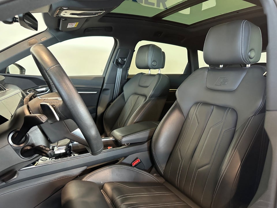 Audi e-tron 55 S-line quattro 5d