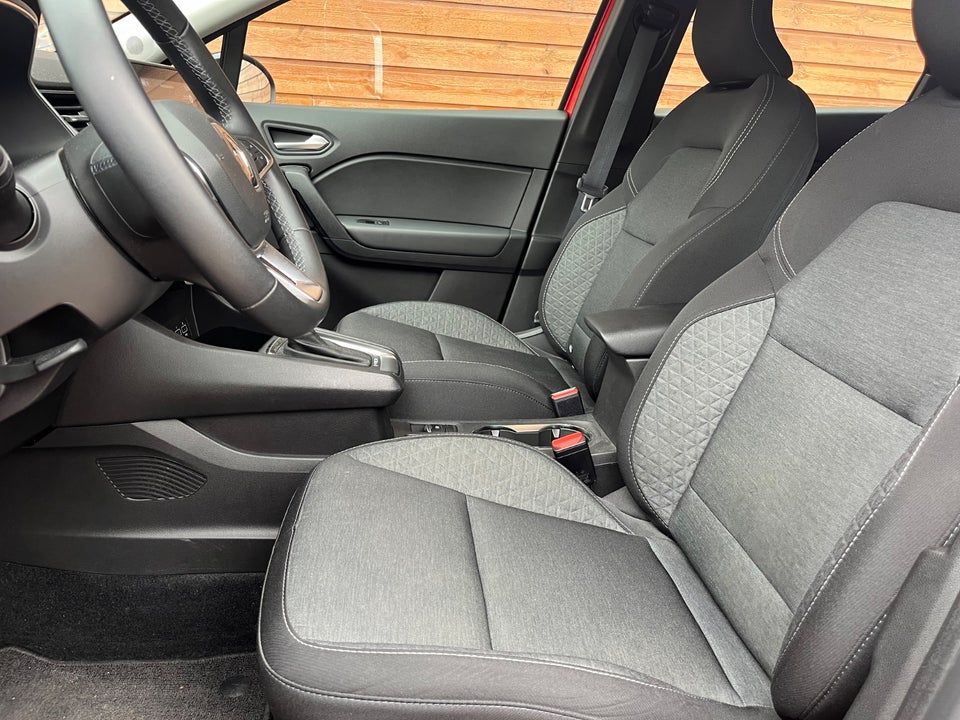Renault Captur 1,6 E-Tech Zen 5d