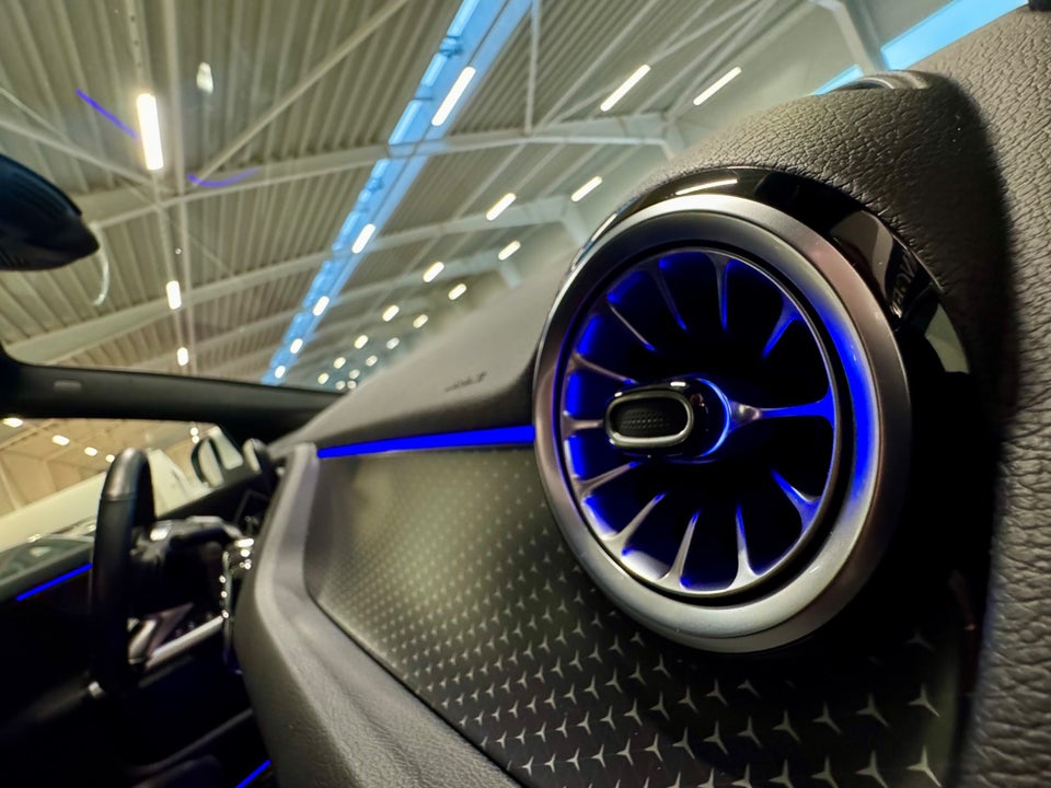 Mercedes EQA300 Progressive 4Matic 5d