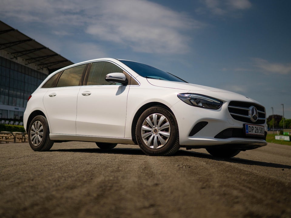 Mercedes B200 d 2,0 Progressive aut. 5d