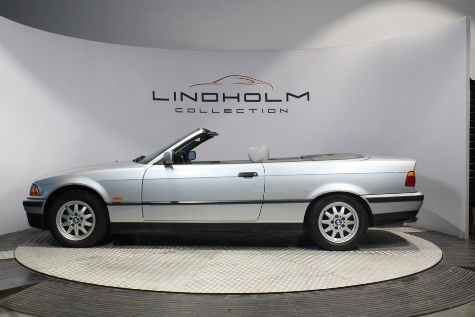 BMW 328i 2,8 Cabriolet 2d