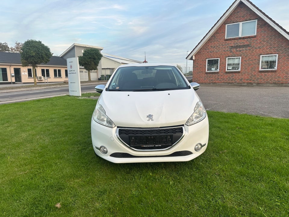 Peugeot 208 1,2 VTi Active 5d