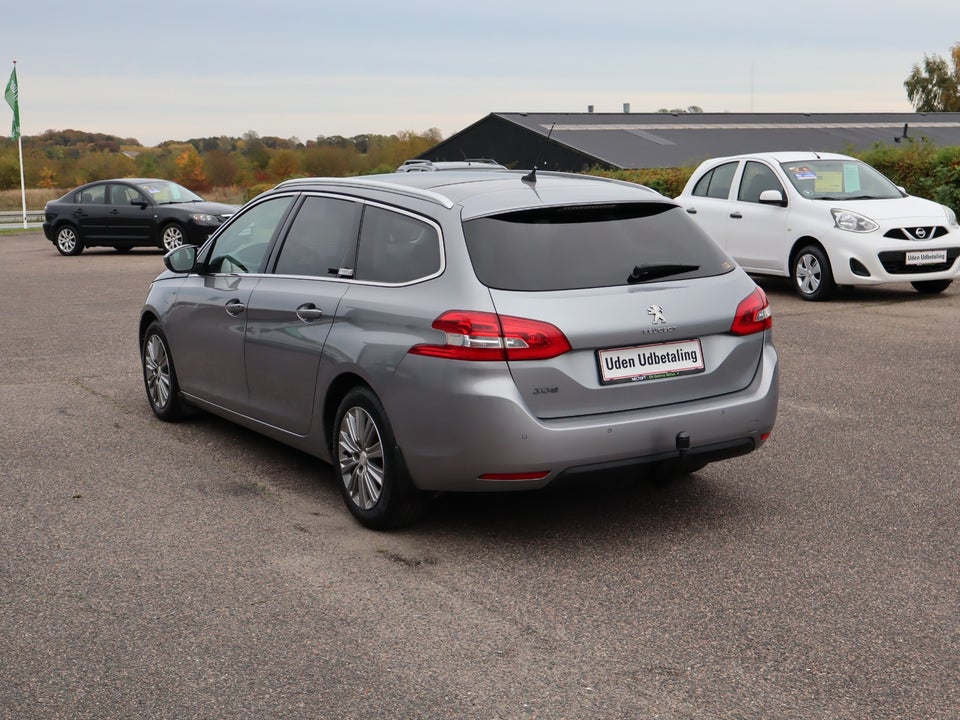 Peugeot 308 1,6 BlueHDi 120 Allure Sky SW 5d