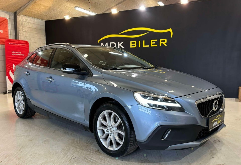 Volvo V40 2,0 D3 150 Momentum aut. 5d