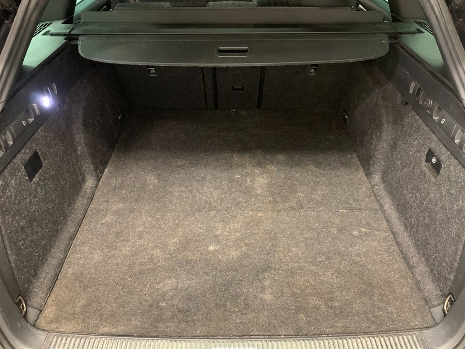 Skoda Superb 1,4 TSi iV Sportline Combi DSG 5d