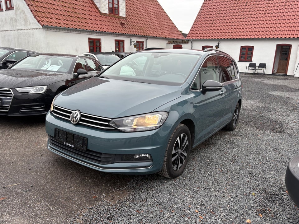 VW Touran 1,6 TDi 115 IQ.Drive 7prs 5d