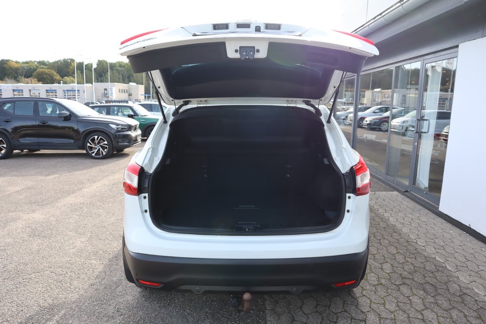 Nissan Qashqai 1,2 Dig-T 115 Acenta 5d