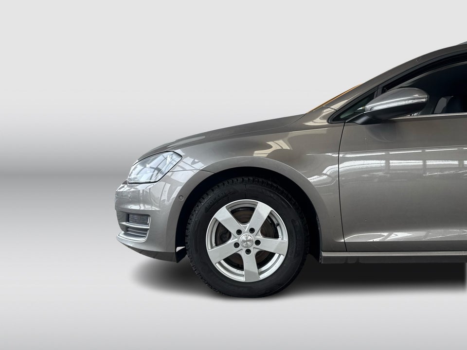 VW Golf VII 1,6 TDi 105 Comfortline Variant BMT Van 5d