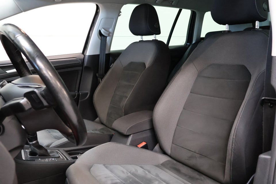 VW Golf VII 1,6 TDi 115 Comfortline Variant DSG 5d