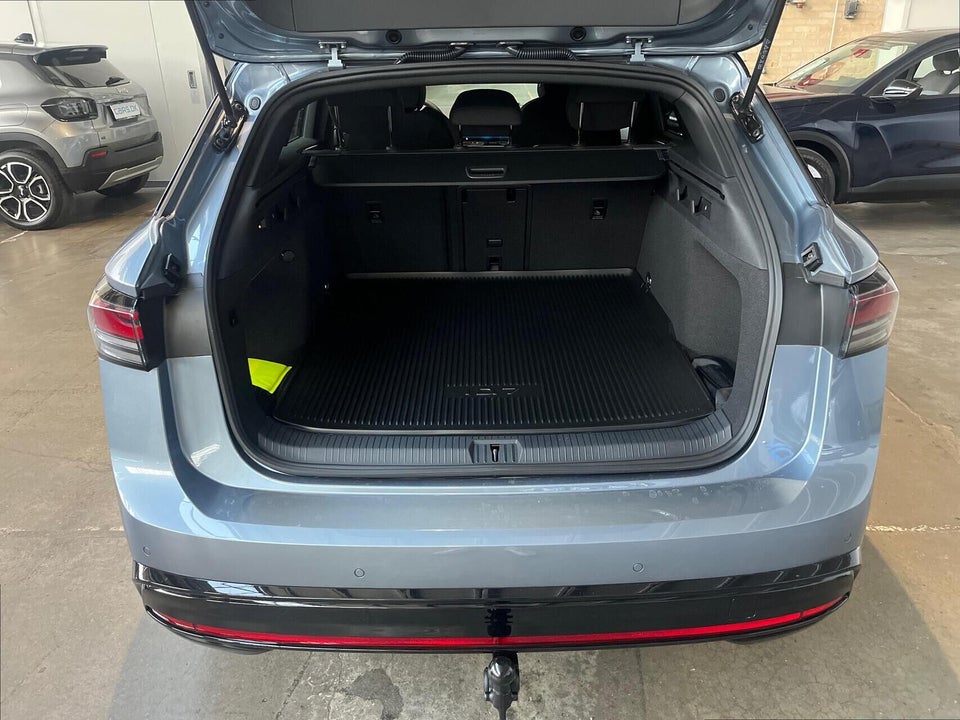 VW ID.7 77 Pro Tourer 5d