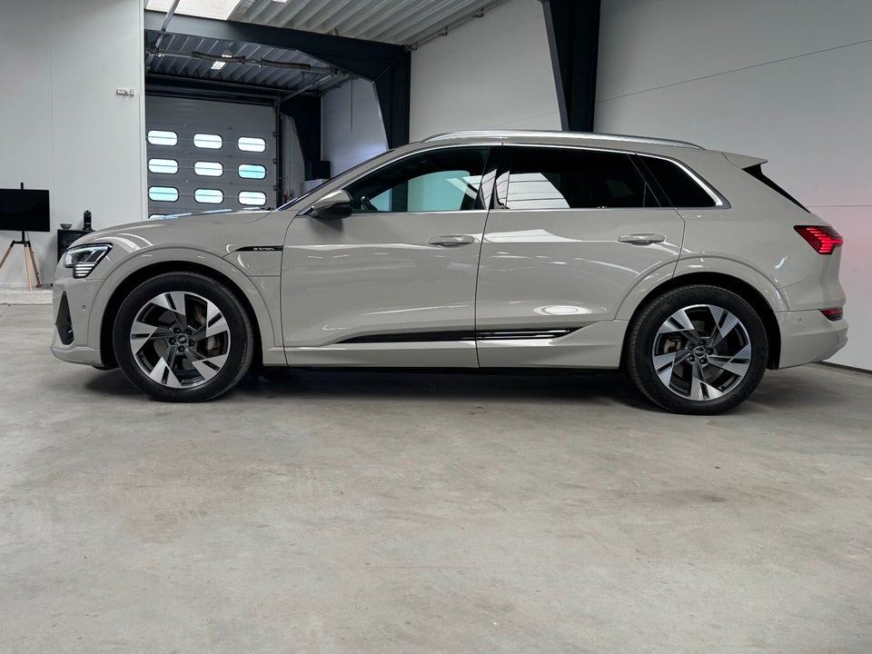 Audi e-tron 55 S-line quattro 5d