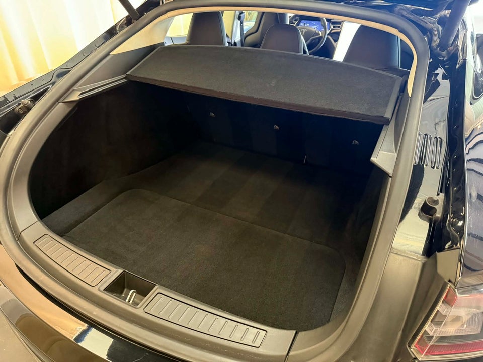 Tesla Model S 85 5d