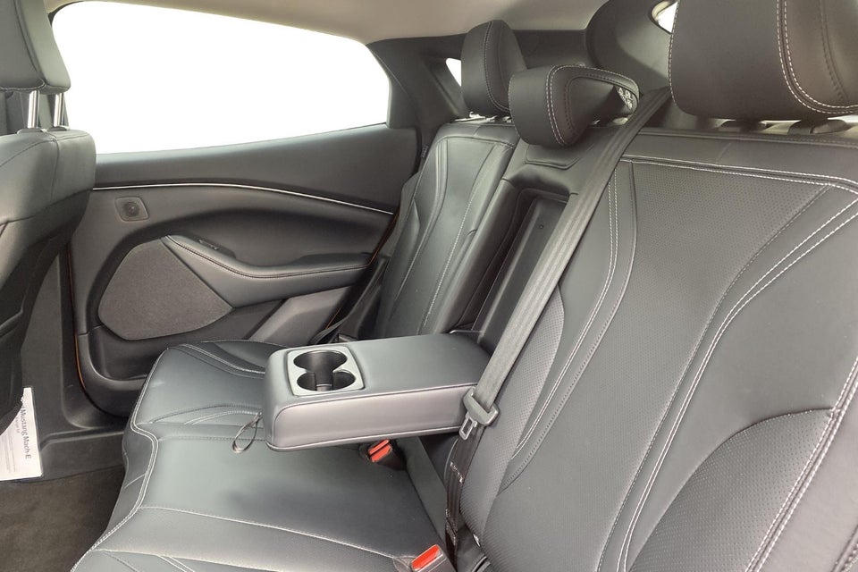 Ford Mustang Mach-E 75 Standard Range 5d