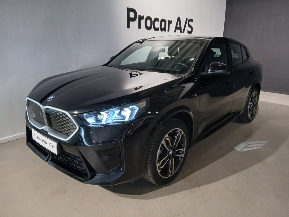 BMW iX2 eDrive20 Fully Charged M-Sport 5d