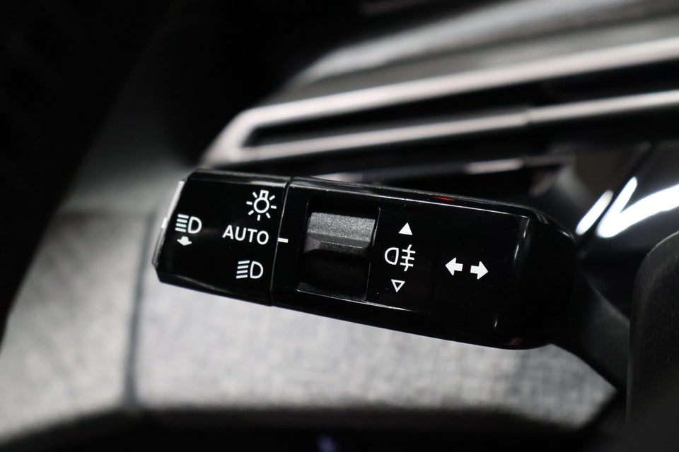 Peugeot e-3008 77 Allure Pack 5d