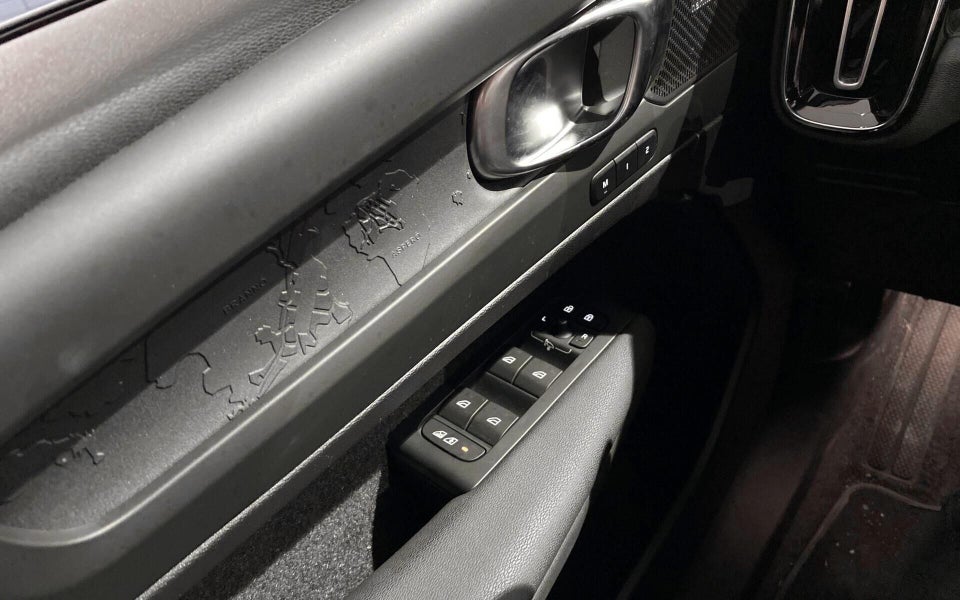 Volvo XC40 ReCharge Extended Range Ultimate 5d