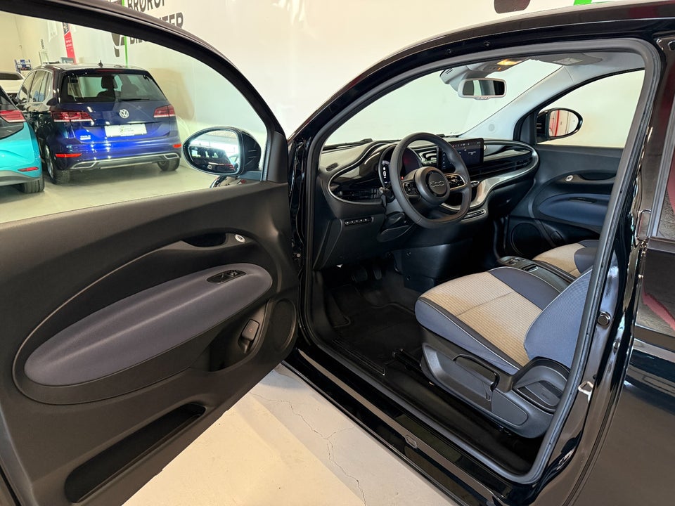 Fiat 500e 42 Icon 3d