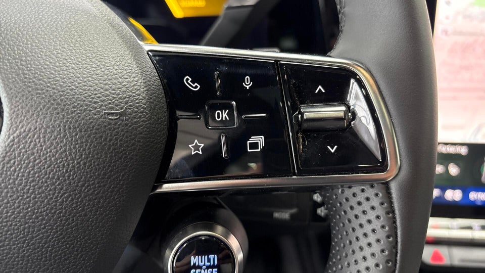 Renault Scenic E-Tech 87 Iconic 5d