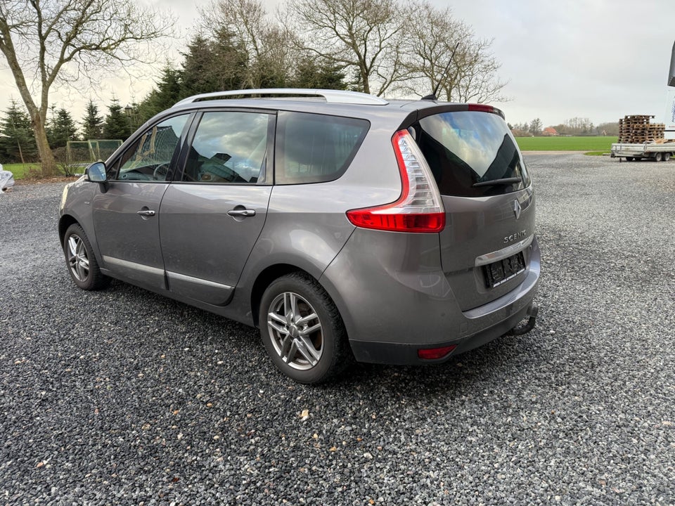 Renault Grand Scenic III 1,2 TCe 130 Bose Edition 7prs 5d