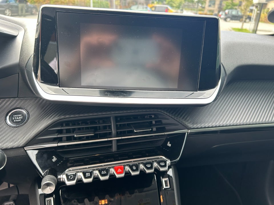 Peugeot 208 1,2 PureTech 100 Allure+ 5d