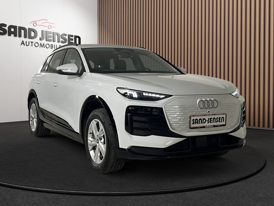 Audi Q6 e-tron Progress performance 5d