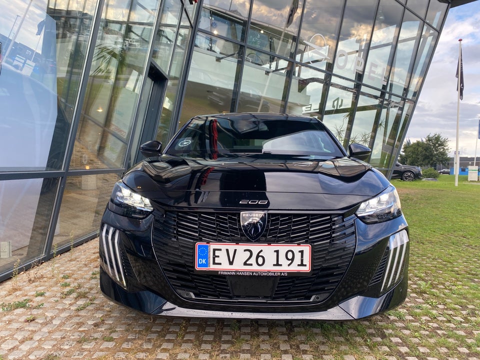 Peugeot e-208 54 GT Pack 5d
