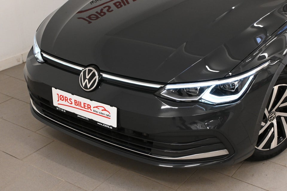 VW Golf VIII 1,4 eHybrid DSG 5d