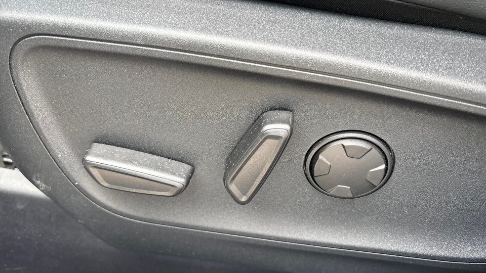 Ford Kuga 2,5 PHEV ST-Line X CVT 5d