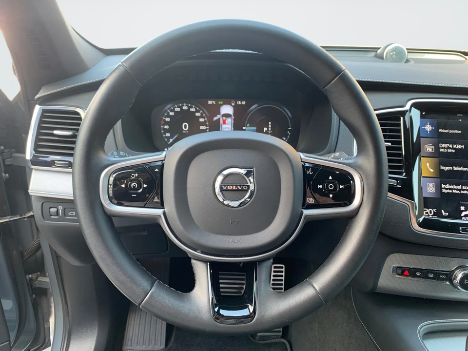 Volvo XC90 2,0 T8 ReCharge R-Design aut. AWD 7prs 5d