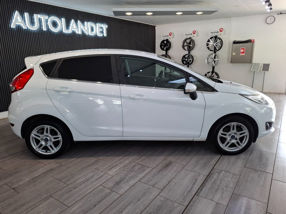 Ford Fiesta 1,0 SCTi 100 Titanium 5d