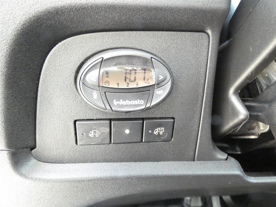Iveco Daily 2,3 35S16 Alukasse m/lift AG8 2d