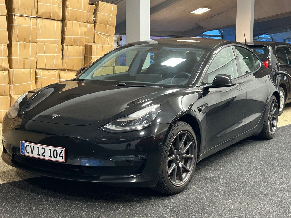 Tesla Model 3 Long Range AWD 4d