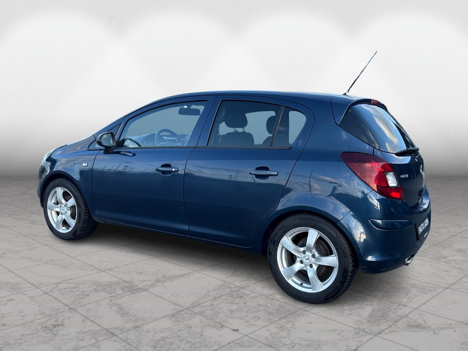 Opel Corsa 1,4 16V Sport 5d