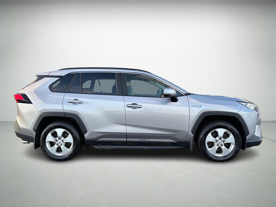 Toyota RAV4 2,5 Hybrid H3 Style MDS 5d