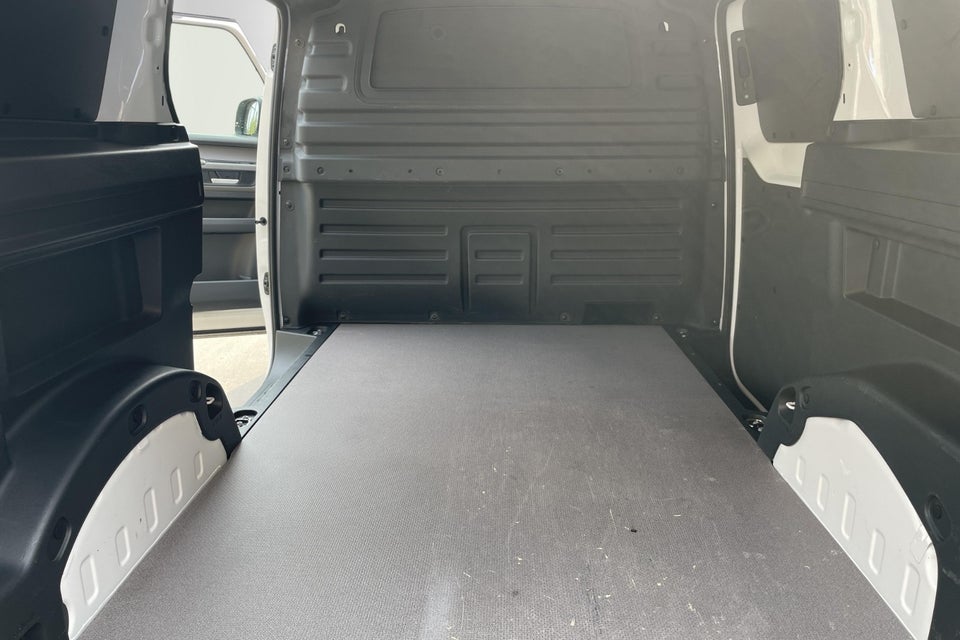 VW ID.Buzz 79 Cargo Pro