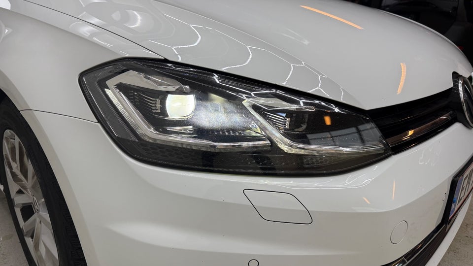 VW Golf VII 1,5 TSi 150 Highline Variant 5d