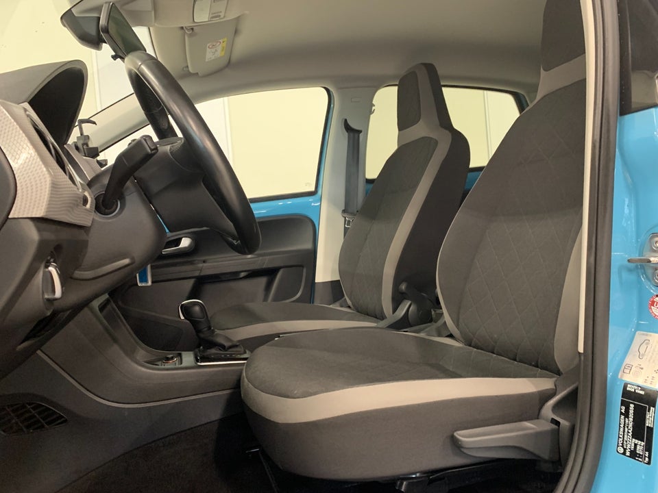 VW e-Up! Move Up! 5d