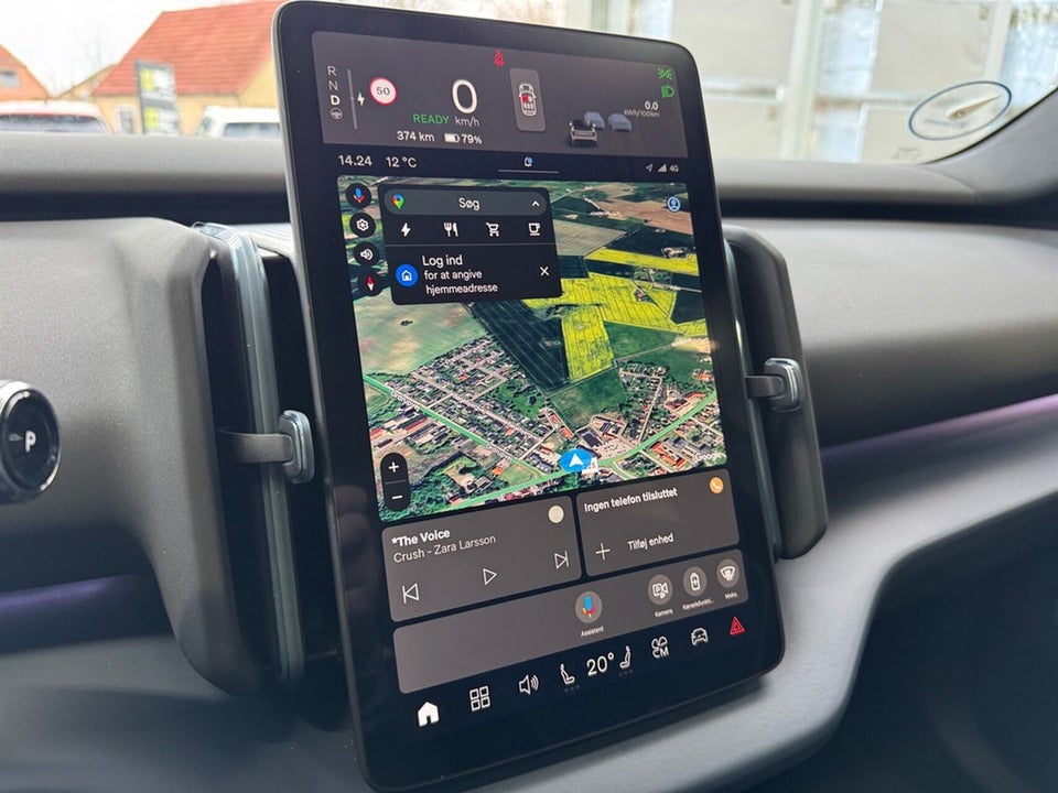 Volvo EX30 Extended Range Plus 5d