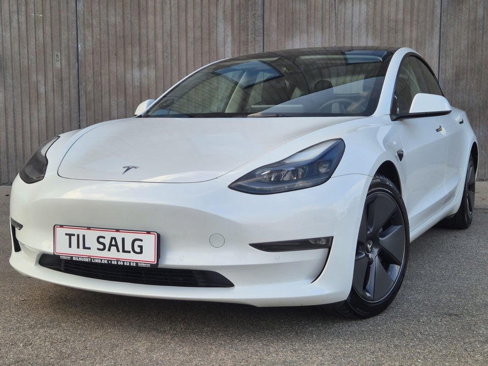 Tesla Model 3 Long Range AWD 4d