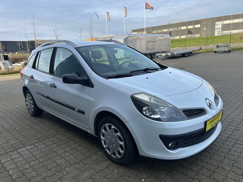 Renault Clio II 1,2 8V Basic 3d