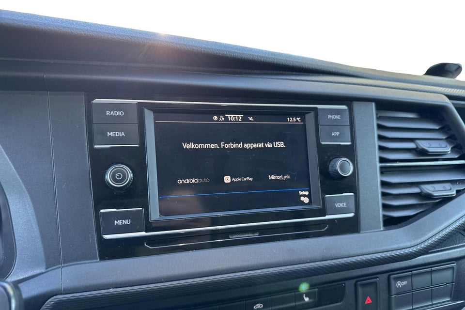 VW Transporter 2,0 TDi 150 Kassevogn DSG kort