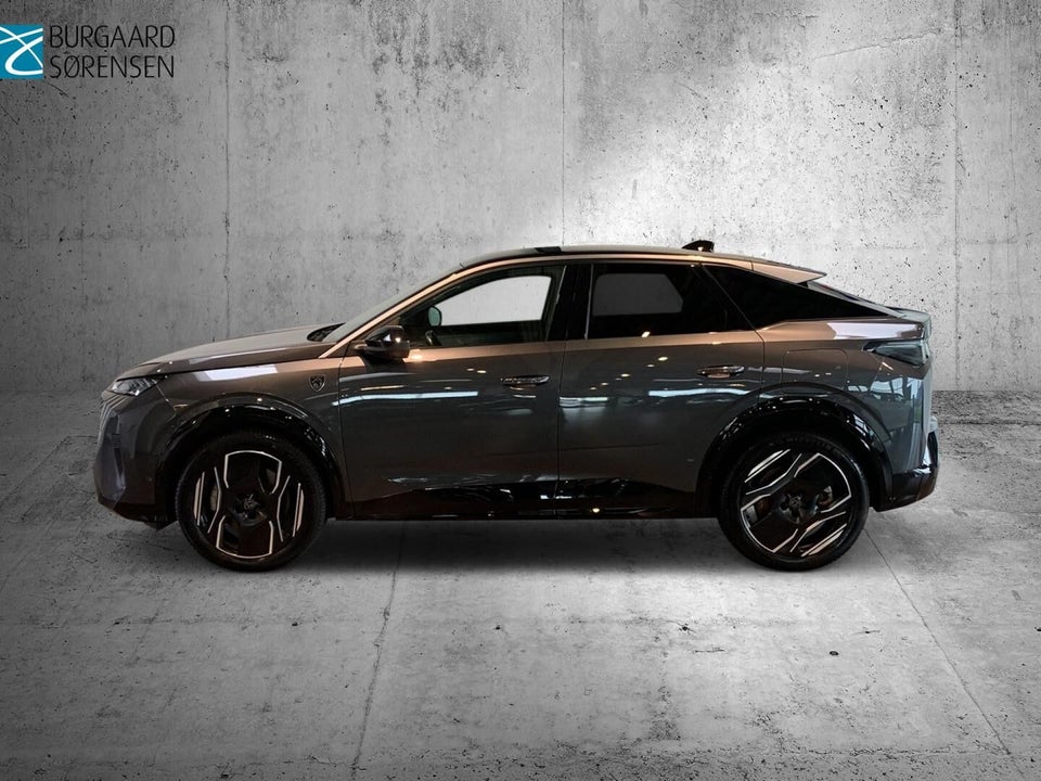 Peugeot e-3008 77 GT Pack 5d