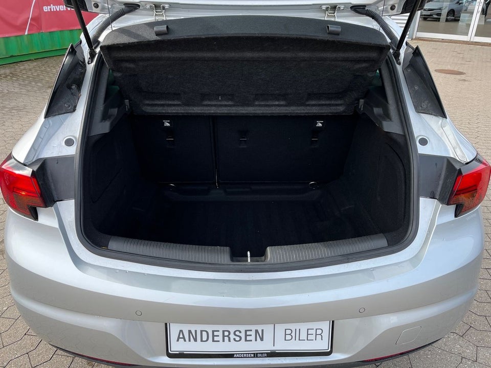 Opel Astra 1,2 T 110 Elegance 5d