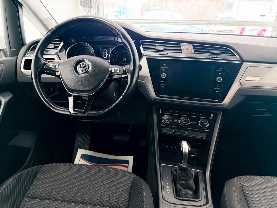 VW Touran 1,6 TDi 115 Comfortline 7prs 5d
