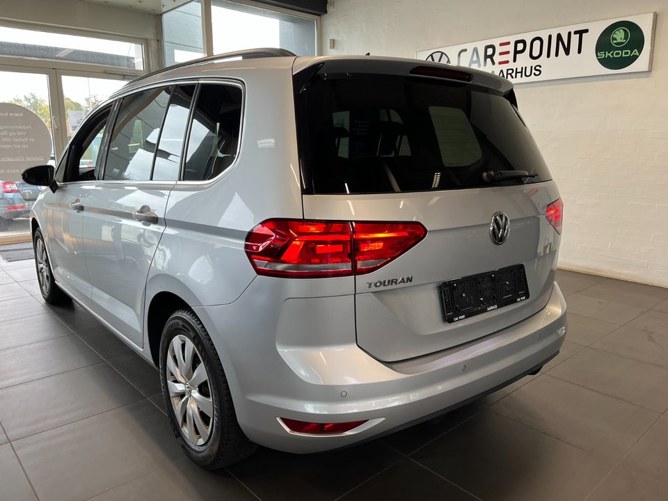 VW Touran 1,6 TDi 115 Comfortline DSG 7prs 5d