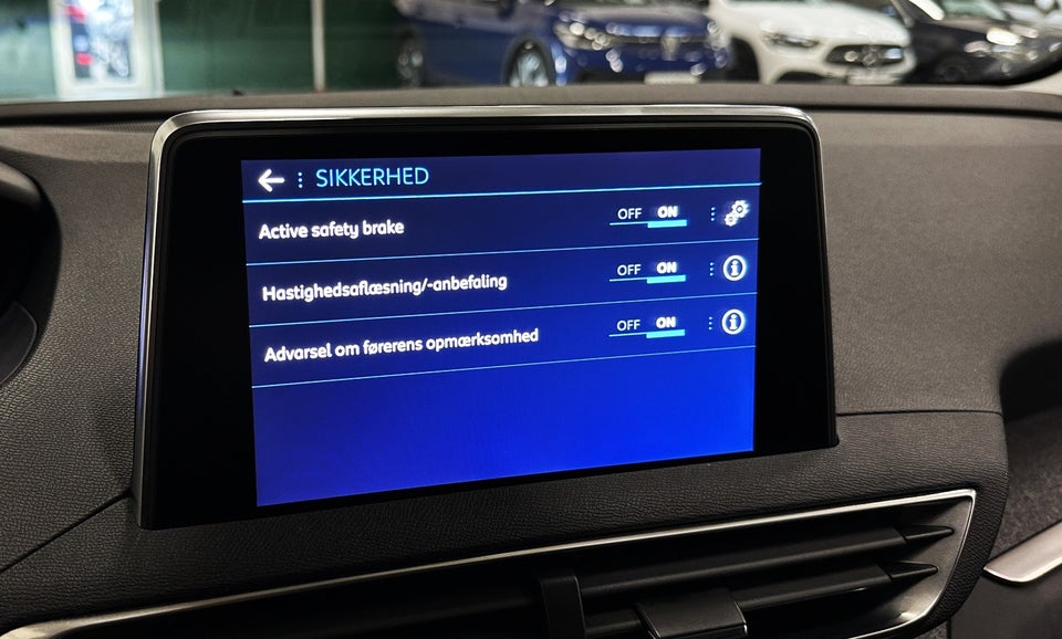 Peugeot 3008 1,6 PureTech 180 Allure EAT8 5d